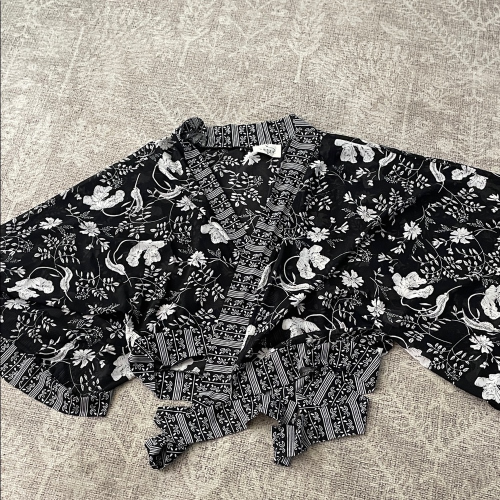 Ember Black and White Kimono Top